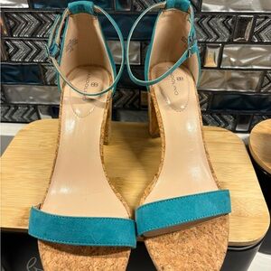 Bandolino Turquoise Cork Heels